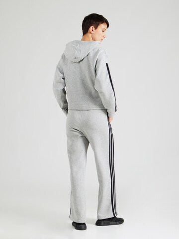 ADIDAS SPORTSWEAR Tepláková souprava 'Energize' – šedá