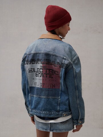 Tommy Jeans Jacke in Blau