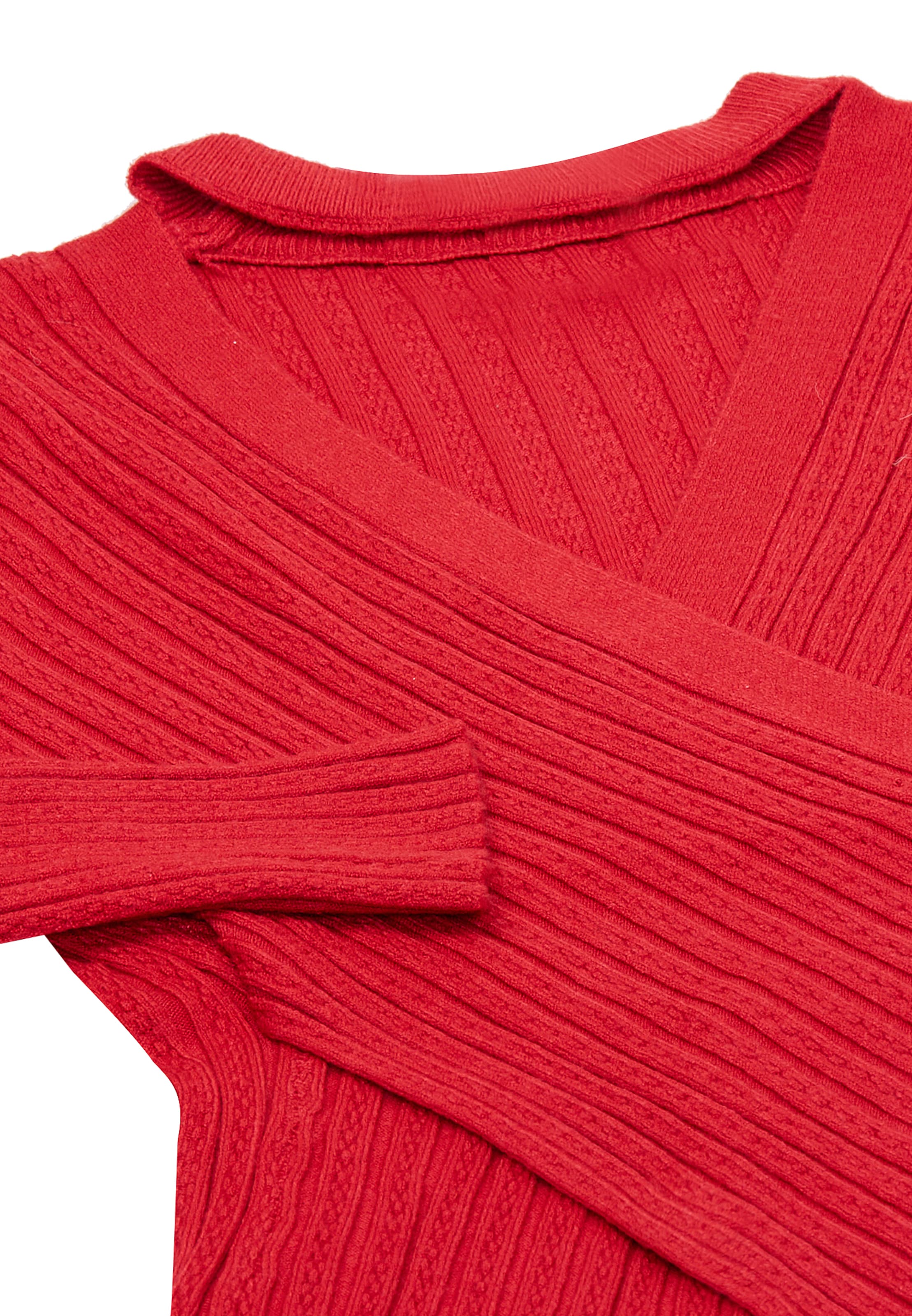 Pulover de la aleva pe roșu