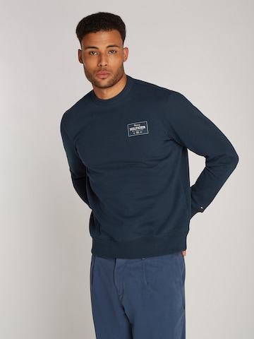 TOMMY HILFIGER - Sudadera en azul: frente