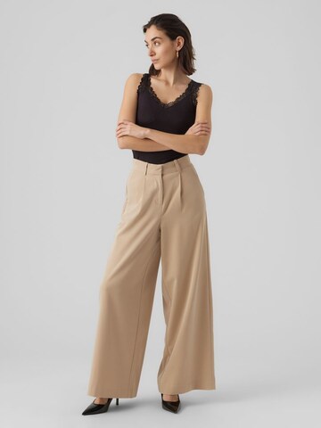 VERO MODA Wide leg Veckad byxa 'Tilikaya' i beige