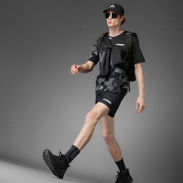 Regular Pantalon de sport ADIDAS TERREX en noir