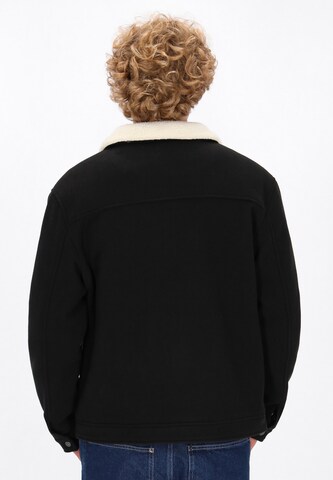 MO Átmeneti dzseki - fekete