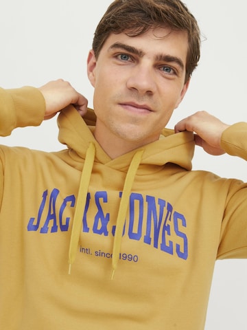 JACK & JONES Sweatshirt 'Josh' i gul