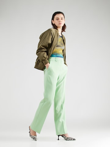 regular Pantaloni con piega frontale 'LIKKA' di Y.A.S in verde