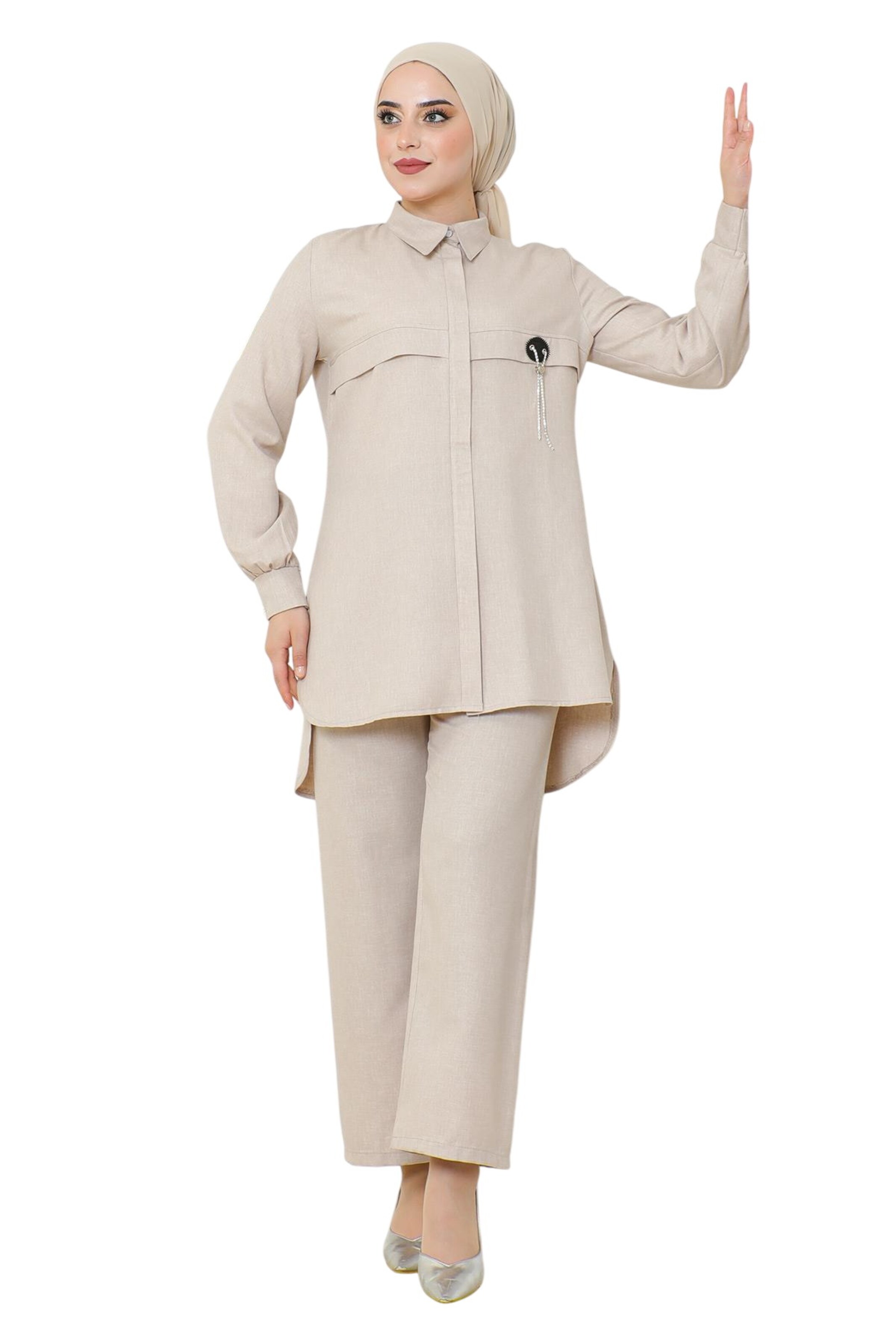 MODAMIHRAM Broekpak in Beige: voorkant