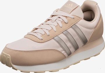 Chaussure de course '60s 3.0' ADIDAS SPORTSWEAR en beige : devant