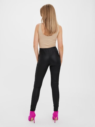 VERO MODA Skinny Jeans 'SANDY' i sort