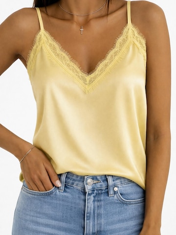 Worldclassca Top 'Spaghetti Lace Trim Top' in Yellow
