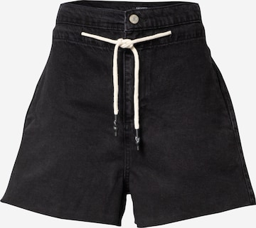 Trendyol Loosefit Shorts in Schwarz: predná strana