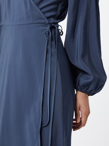 Robe Moves en bleu