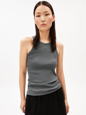 ARMEDANGELS Top in Grey: front