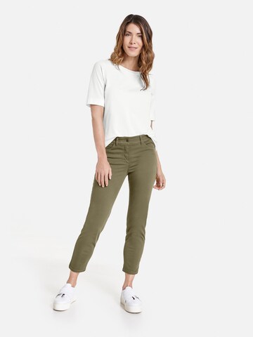 GERRY WEBER Regular Jeans in Green: front