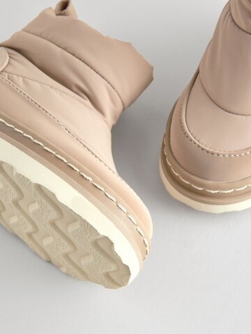 Next Snowboots in Beige