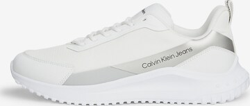 Calvin Klein Jeans Sneakers laag in Wit: voorkant