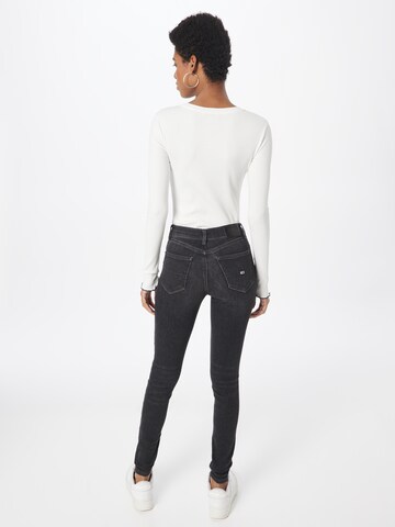 Tommy Jeans Skinny Jeans 'NORA' in Schwarz