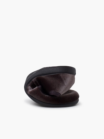 Pisamonas - Bailarina en gris