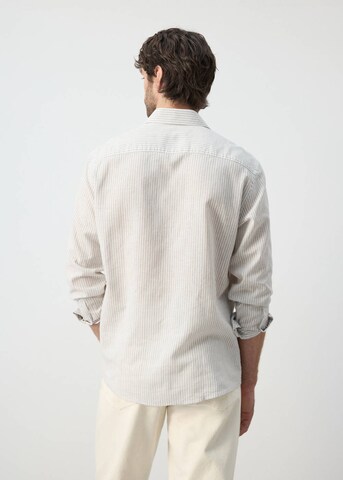 MANGO MAN Regular fit Button Up Shirt 'Elda' in Beige