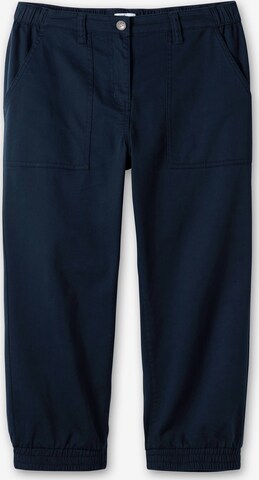 Effilé Pantalon cargo SHEEGO en bleu : devant