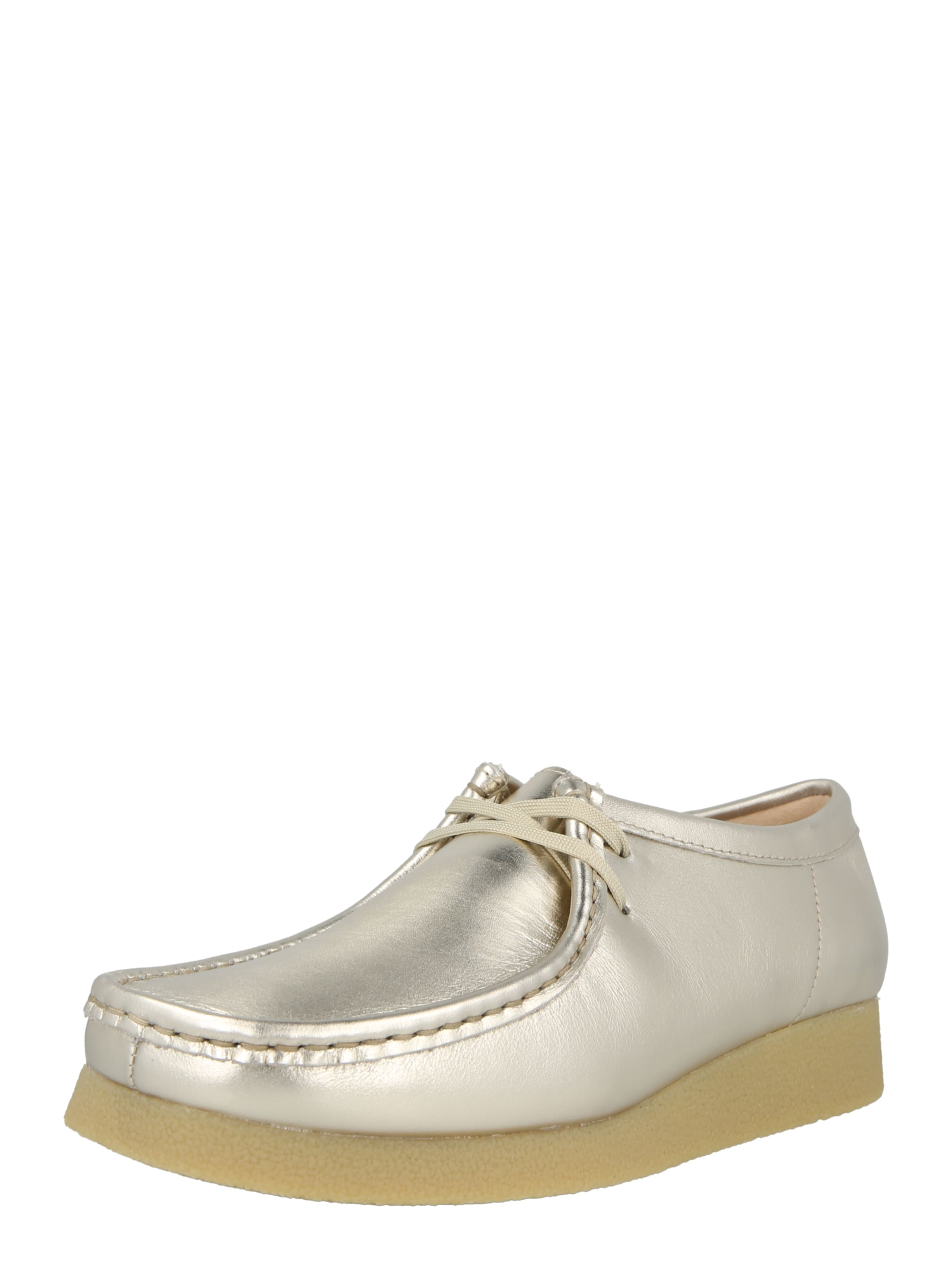 CLARKS Lace-up shoe 'Wallabee EVO' in Gold: front