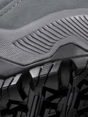 MAMMUT Boots 'Nova IV' in Black