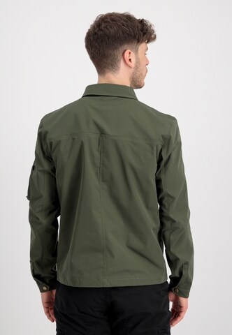 Slim fit Giacca di mezza stagione di ALPHA INDUSTRIES in verde