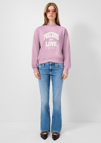 QS Расклешенный Джинсы 'Catie' в Синий