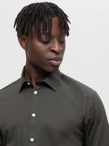 SELECTED HOMME Slim fit Button Up Shirt in Green