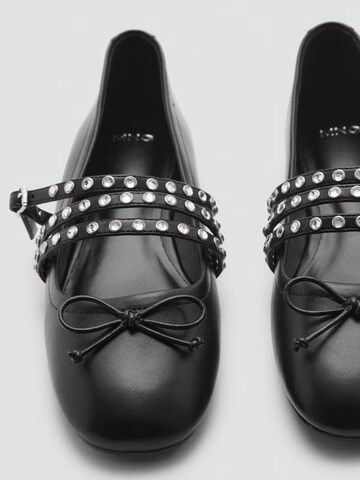 MANGO Ballet Flats with Strap in Black