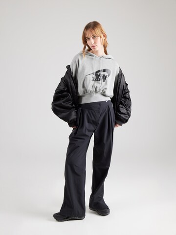Nike Sportswear Μπλούζα φούτερ σε γκρι