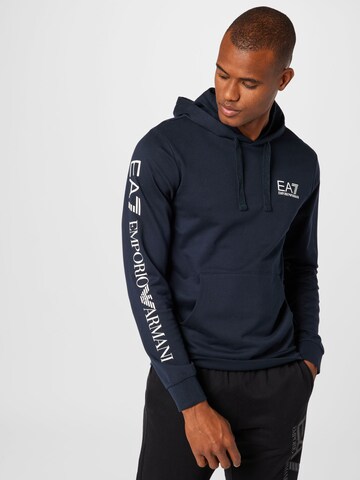 EA7 Emporio Armani Sweatshirt in Blauw: voorkant