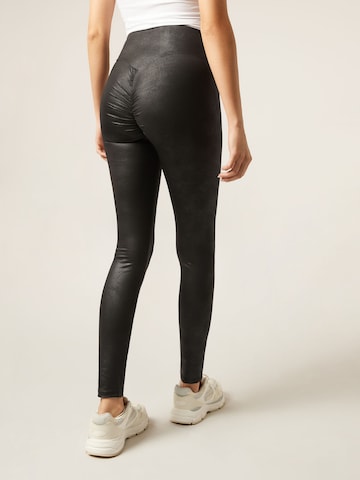 CALZEDONIA Skinny Leggings in Black