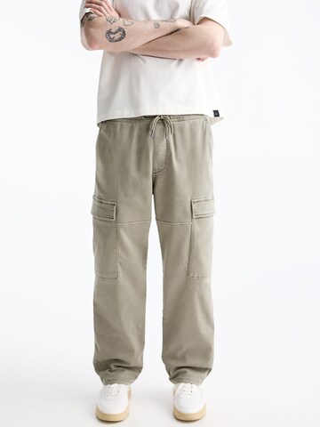 Loosefit Pantalon cargo Pull&Bear en beige : devant