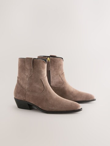 Next - Botines en marrón