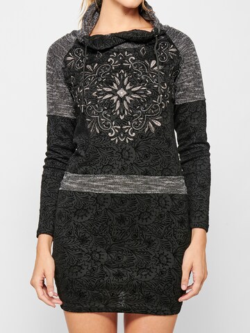 KOROSHI Dress in Black: front