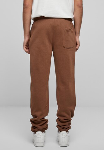 Urban Classics Tapered Pants in Brown