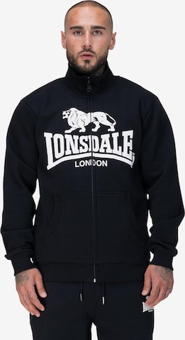 LONSDALE Collegetakki 'Blencarn' värissä musta: etupuoli
