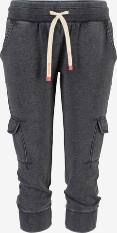 Effilé Pantalon BENCH en gris : devant