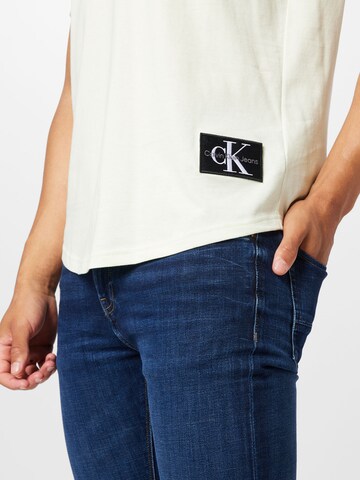 Calvin Klein Jeans Тениска в зелено