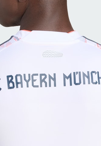 ADIDAS PERFORMANCE Spordisärk 'FC Bayern München 25/26', värv valge