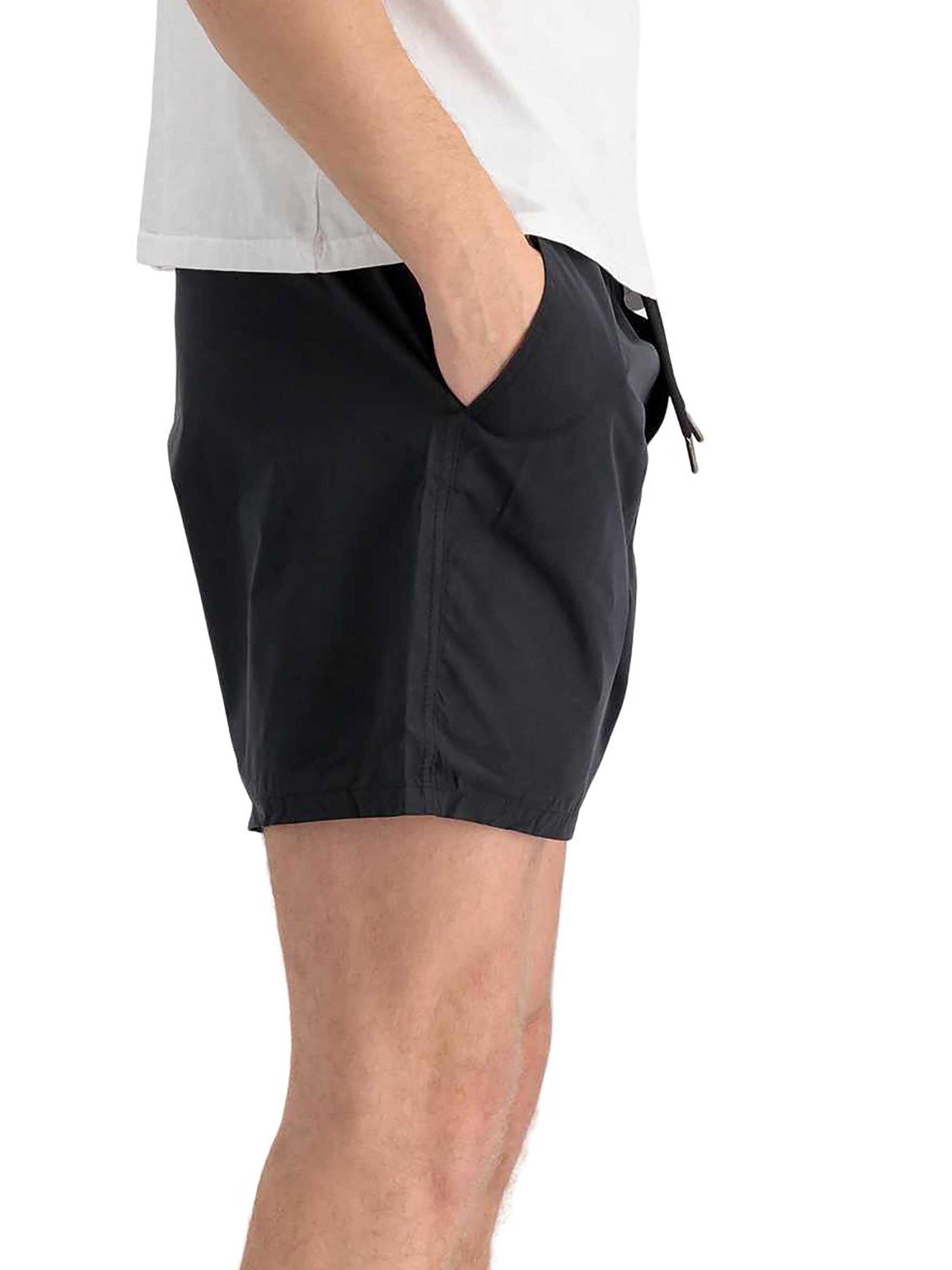 ALPHA INDUSTRIES Regular Hose 'Nylon'‌‌ in Schwarz