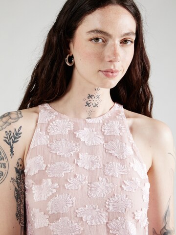 Robe & Other Stories en rose