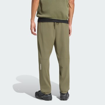 Regular Pantalon de sport 'Essentials' ADIDAS TERREX en vert