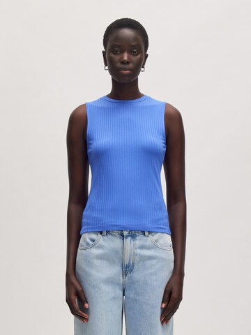 Top 'Naela' di EDITED in blu: frontale