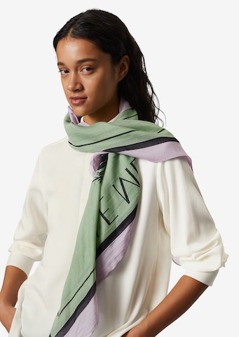 Marc O'Polo Scarf in Green: front