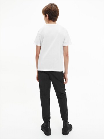 T-Shirt Calvin Klein Jeans en blanc