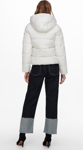 Veste d’hiver 'Amanda' ONLY en blanc