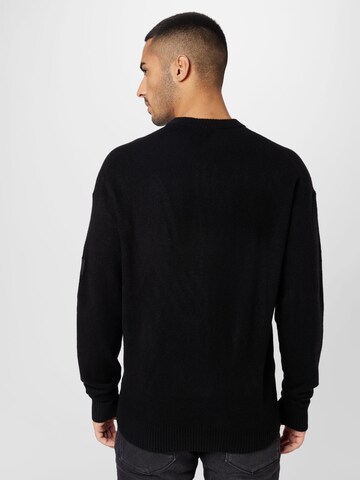 Pullover di Calvin Klein in nero