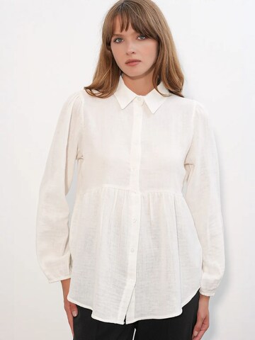 Bigdart Blouse in Wit: voorkant