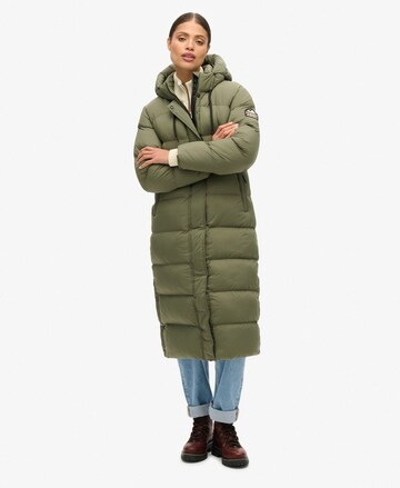 Manteau d’hiver Superdry en vert : devant